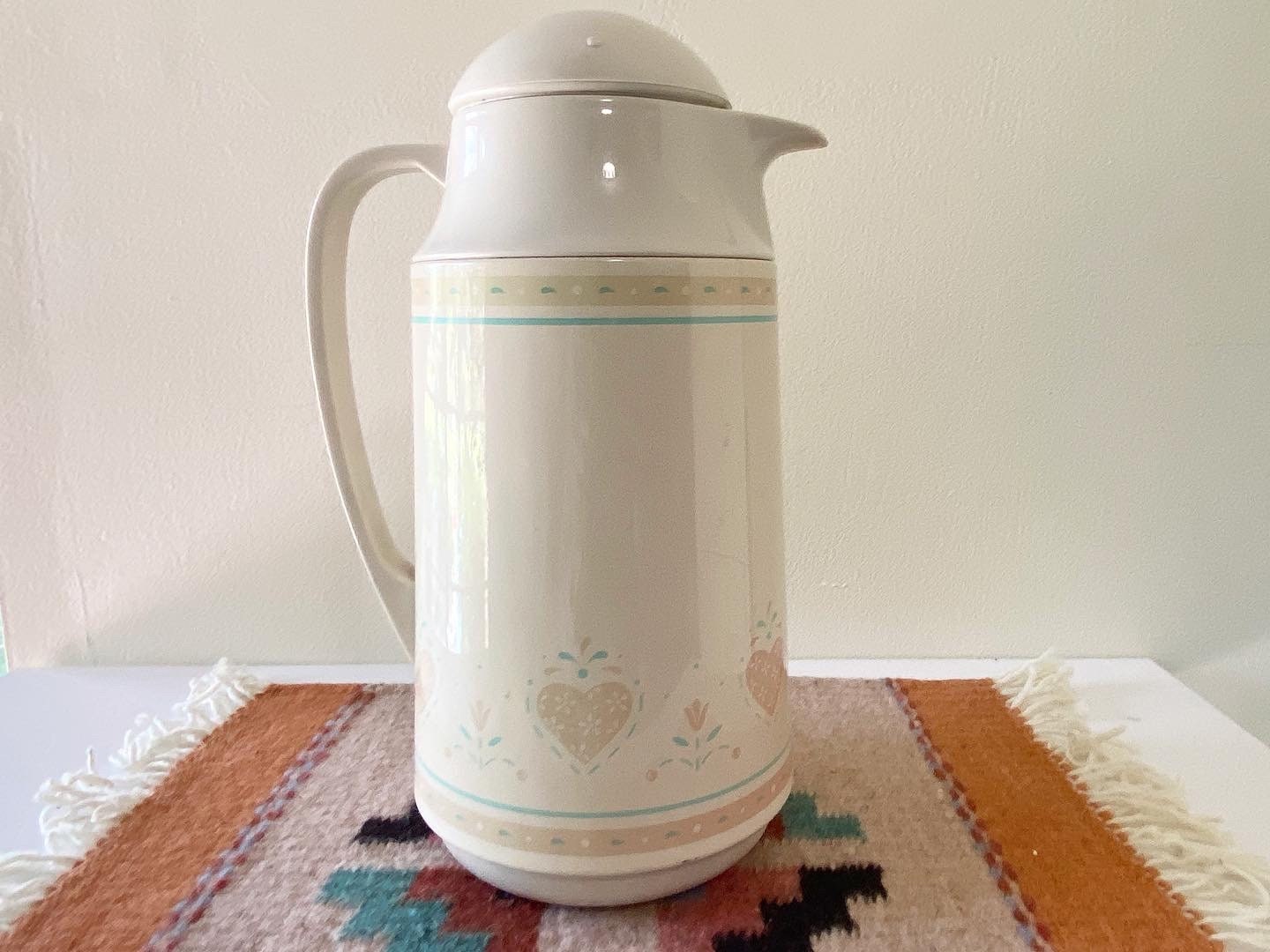 Vintage Thermique Thermos With 2 Cups Crown Corning White 