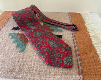 Vintage Lands End Paisley 100% Silk Neck Tie - Red, Grey, Blue