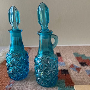 Indiana Glass Cobalt Blue Oil Vinegar Mini Cruet Apothecary Jars with Stopper and Handle image 7