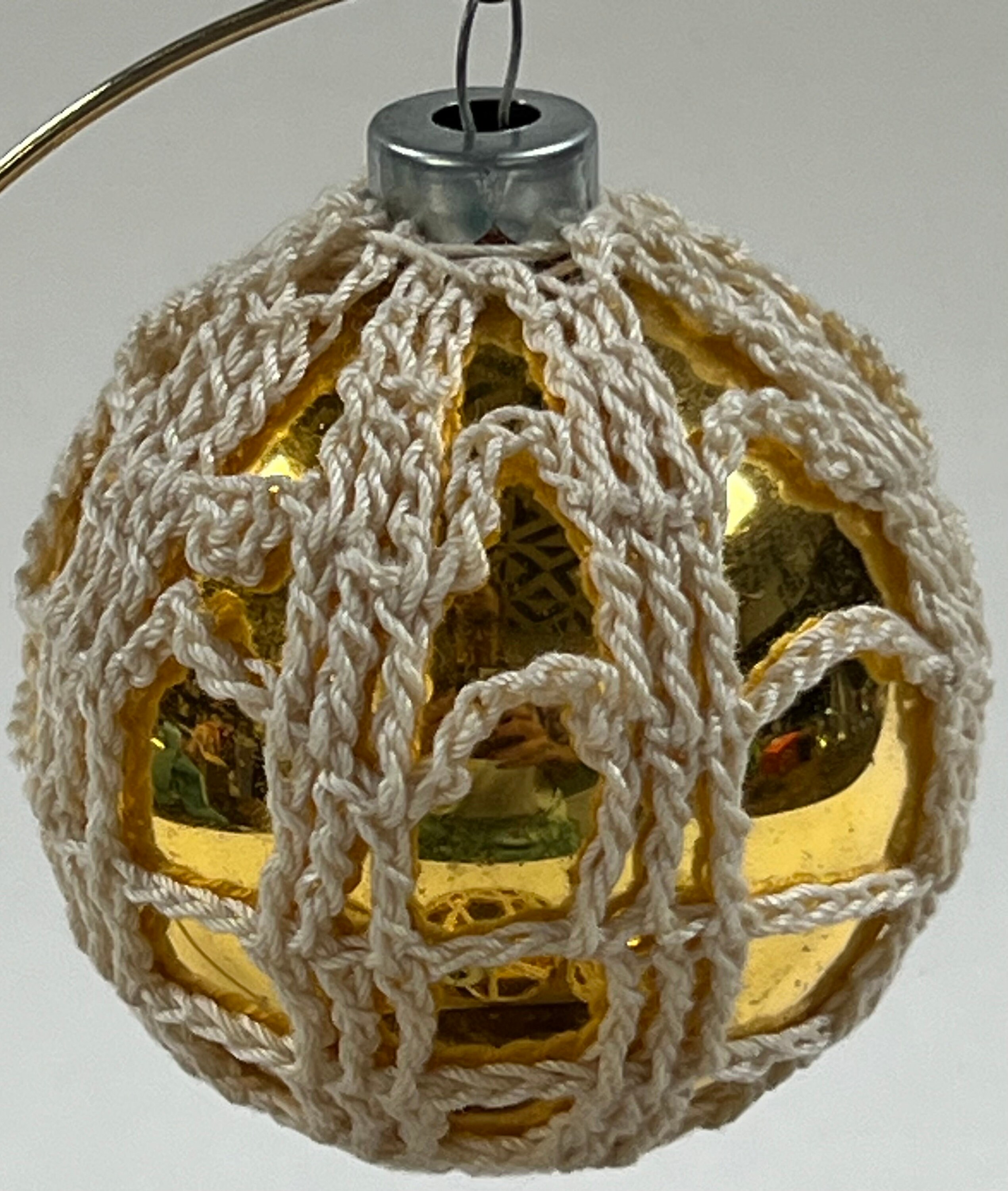 Vtg Lot of 4 Christmas Ornament Hand Crochet Shiny Brite