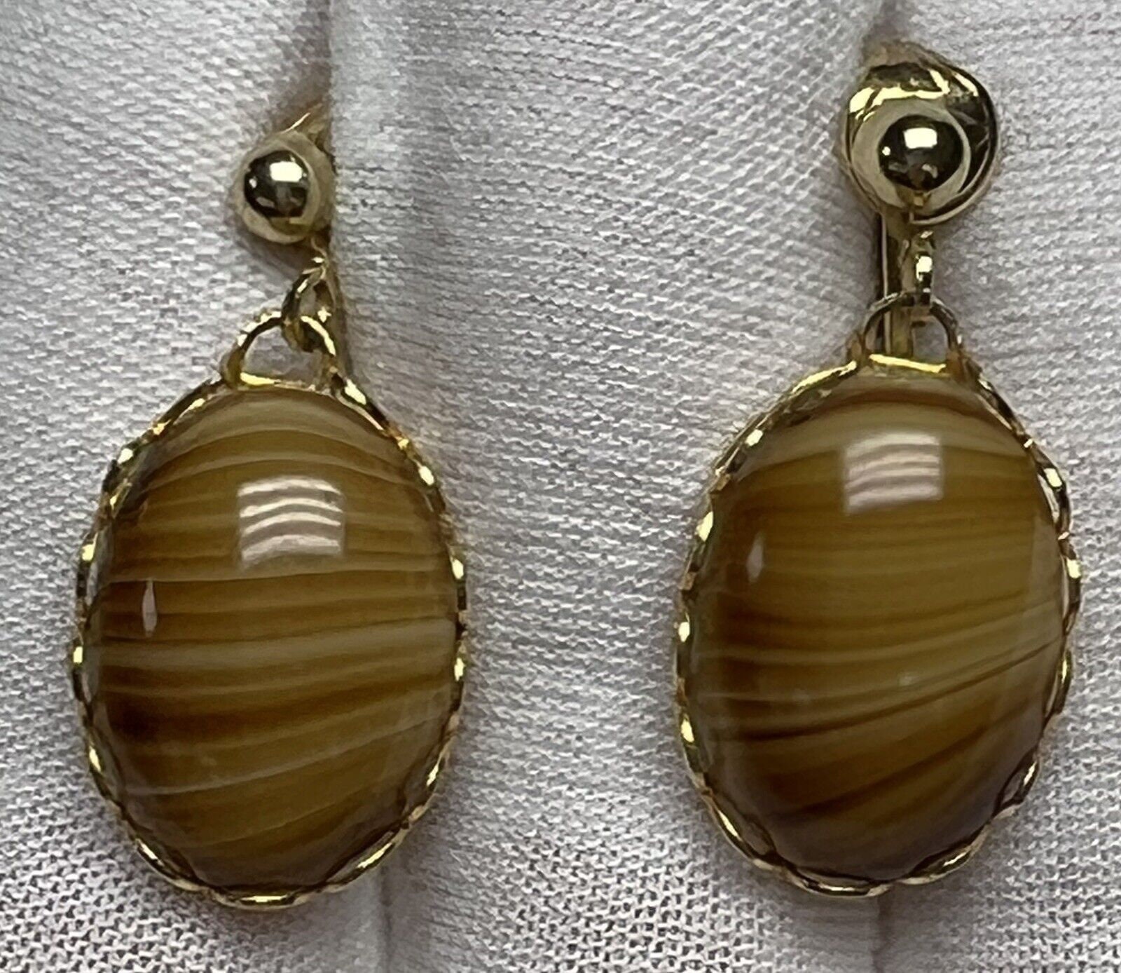 Vintage Gold Tone Lace Clipon Earrings Slag Agate Caramel Dangle Drop