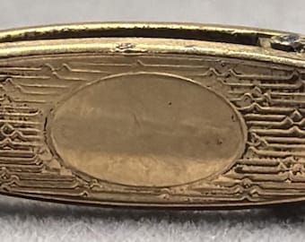 Edwardian Victorian Oval Yellow Gold Tone Embossed Tie Bar Clip Lingerie Clasp