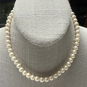 Vintage Deltah Faux Pearl Adjustable Choker Necklace