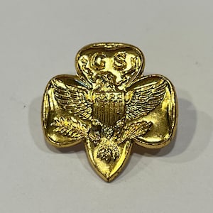 Vintage Girl Scout GS Trefoil Lapel Pin Gold Eagle Four Stars
