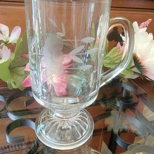 Princess House &quot;Heritage&quot; Vintage Hand Blown and Hand Etched Crystal Irish Footed Mugs Set Of 7