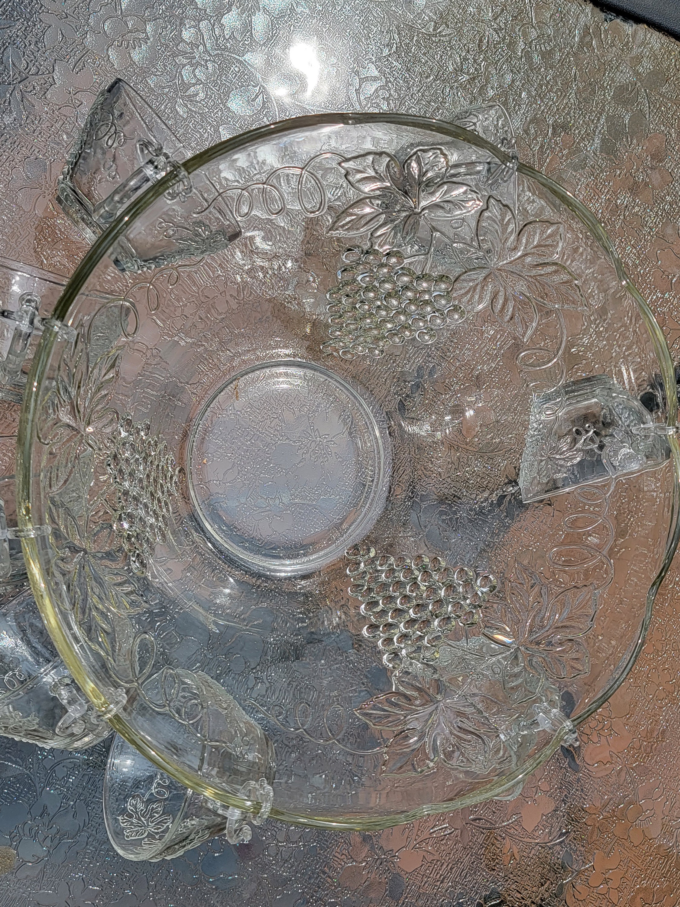 Anchor Hocking vintage Clear Punch Bowl With Stand Serves 8 Vintage