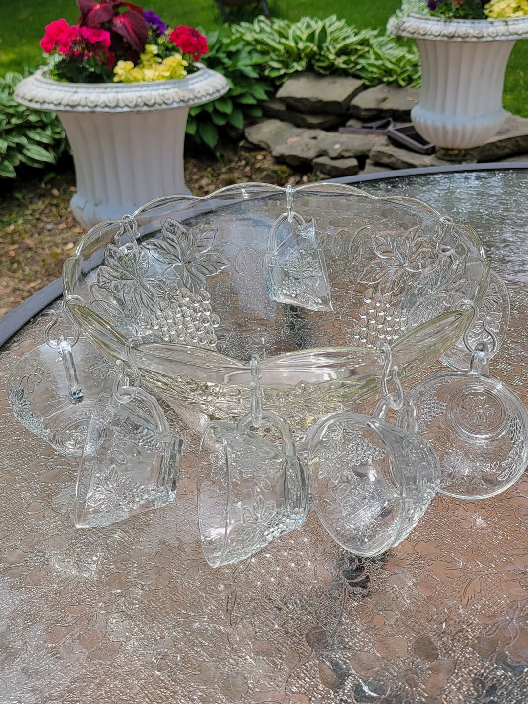 Anchor Hocking vintage Clear Punch Bowl With Stand Serves 8 Vintage
