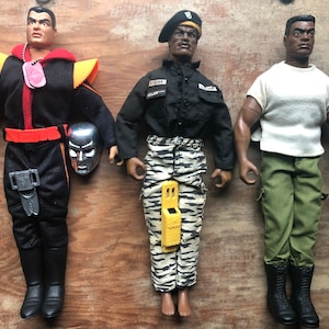 Lot of Vintage H.O.F GI JOES 12&quot; w/ Collectable Carrying Case