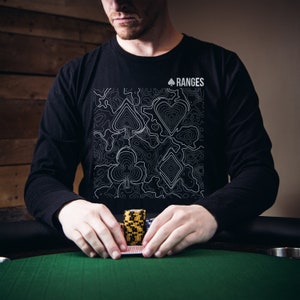Camisa de póquer de manga larga, regalo para jugador de póquer, camisa de póquer moderna, regalo para él, ropa para jugador de cartas de Texas Holdem, diseño de mapa de rango topográfico