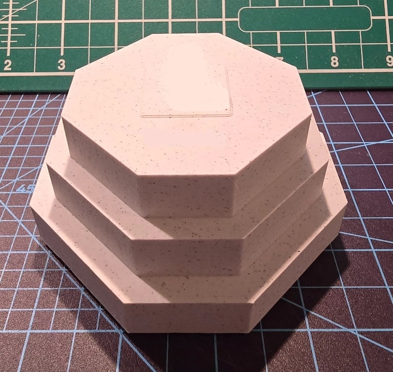 Deluxe Octagon Model