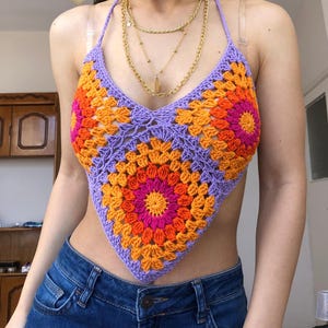 Gehaakte crop top, gehaakte kleurrijke crop top, gehaakte oma vierkante crop top