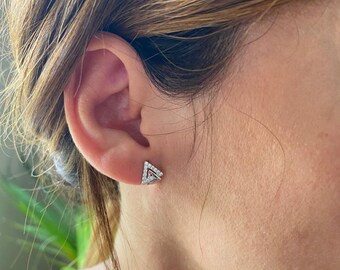 Triangle shape earrings in Sterling Silver. 9mm Geometric stud earrings with tiny cubic zirconia.