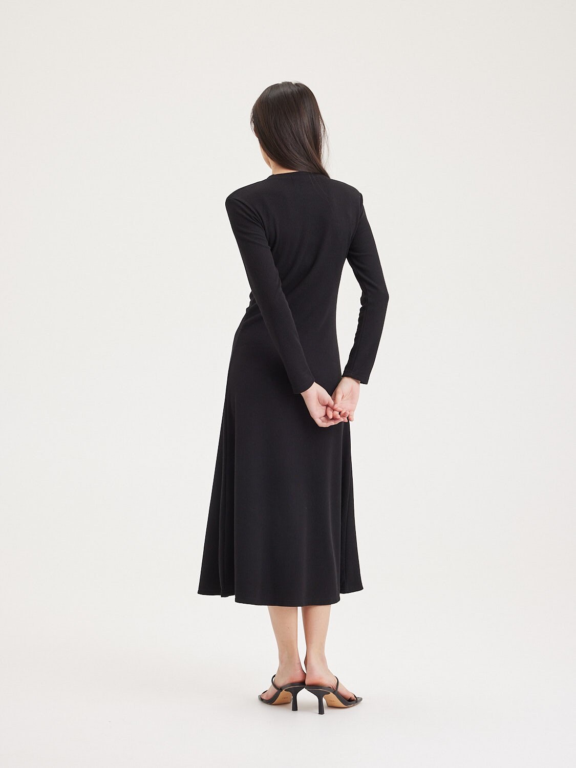 Ribbed Midi Dress with Flared Hem and Decorative Pockets - Black