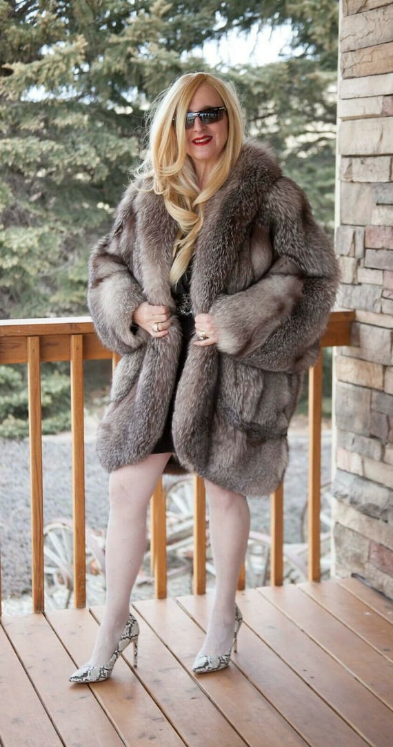 Natural Artic Silver Fox Fur Coat GORGEOUS!