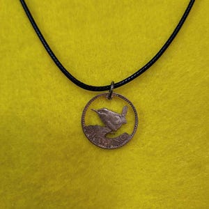 Ketting met Britse munt, één penning