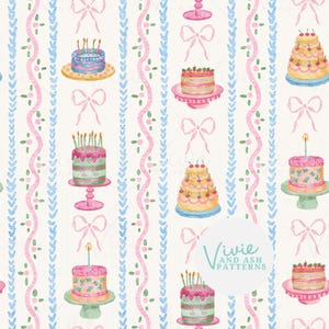 Puede incluir: Patrón de acuarela con varios pasteles de cumpleaños con velas, lazos y cintas decorativas en rosa y azul. Los pasteles están sobre soportes para pasteles, sobre un fondo crema. El patrón incluye el texto "Vivie and Ash Patterns".