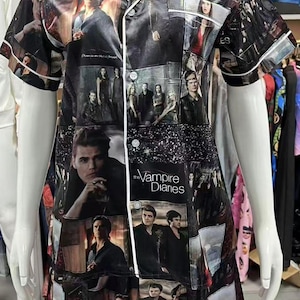 Conjunto de pijama de cetim com botões e patchwork da TVD, 4 peças