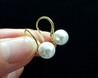 18K gold overlaid 925 Sterling Silver Seashell Pearl Earrings