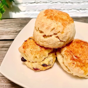 Royal English Scones (only) Gift Box - 1 Dozen British Scones