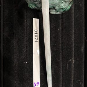 Sticks pour cheveux en jadéite (longueur sur la photo)