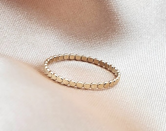 14K Gold Filled Simple Circle Ring, Tarnish Resistent Ring, Stackable Ring, Thin Gold Ring