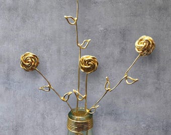 Eloxierter Aluminiumdraht Rosenstrauß, unvergängliche Metallblumenskulptur