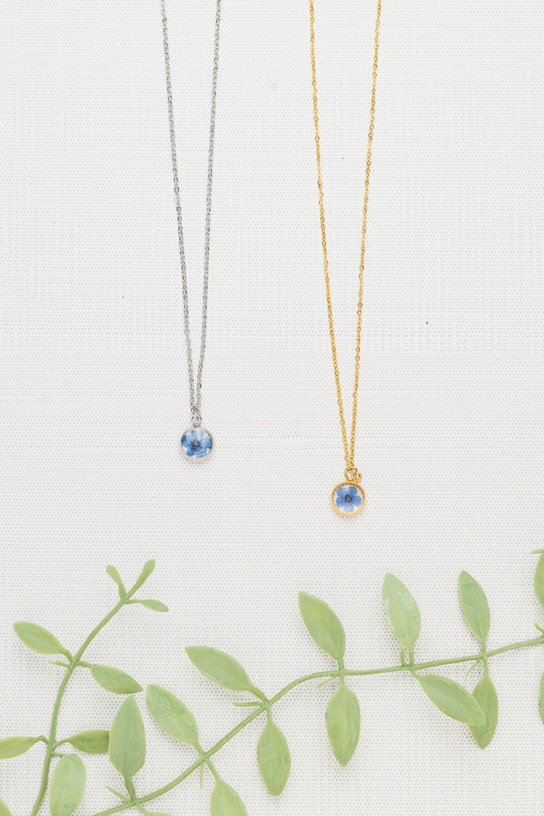 Real Forgetmenot Necklace, Forget me not, Flower, Blue, Pressed, Dried, Small, Bridesmaid, Gift for Her, Mom, Mother, Gold, Silver image 3