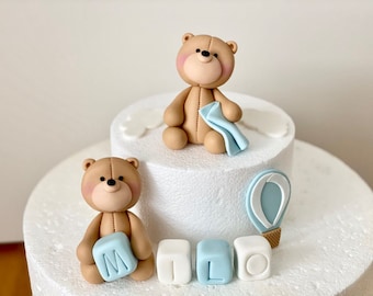 Fondant cake toppers