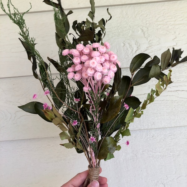 dried starflower + immortelle flower bouquet