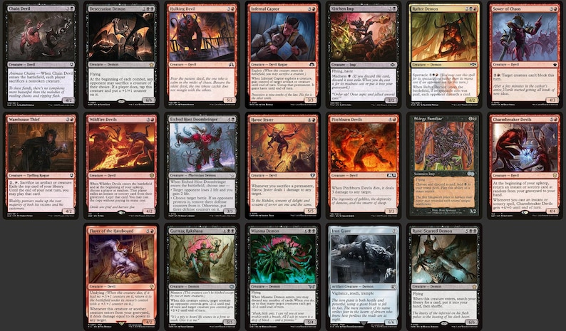 Może przedstawiać: Kolekcja kart kolekcjonerskich Magic: The Gathering przedstawiająca r&oacute;żne demony i stworzenia. Karty mają motyw dark fantasy z ilustracjami diabł&oacute;w, imp&oacute;w i innych potwornych postaci. Paleta kolor&oacute;w obejmuje czerwień, czerń i szarość.