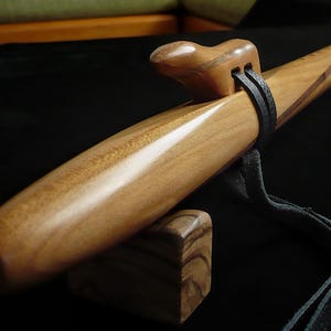 Native-American style flute in Gm pentatonic.