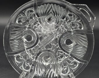 Bandeja para aperitivos Killarny de cristal transparente con compartimentos, de Indiana Glass, para servir, con diseño floral, estilo art déco y asa individual.