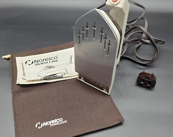 Plancha de viaje plegable Norelco TravelCare T170, doble voltaje (120/240 V), compacta, con bolsa de viaje.