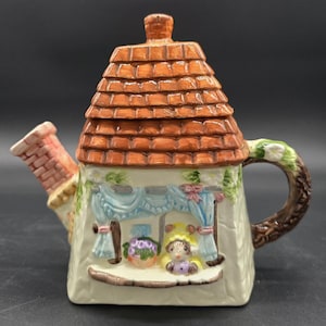 Tetera decorativa Vintage Heritage Mint con diseño de casa de campo y azulejos, 1991, modelo Mouse (no apto para uso alimentario).