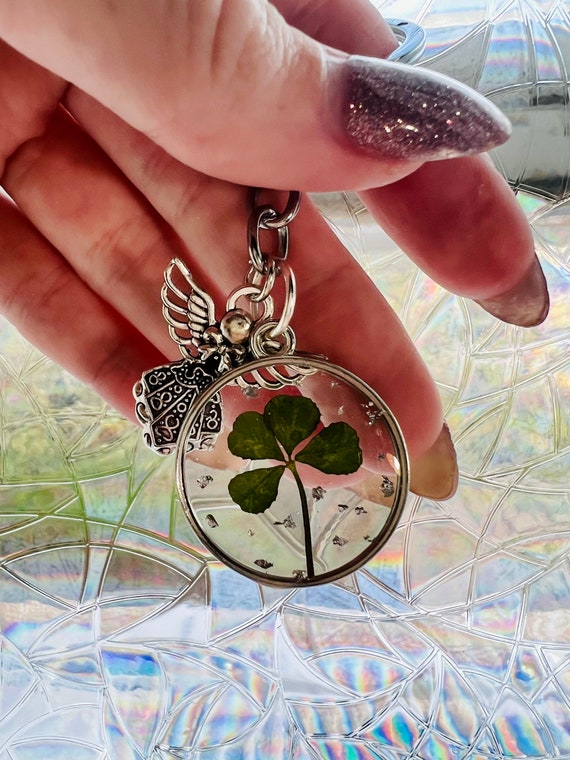 Lucky charm four shop leaf clover