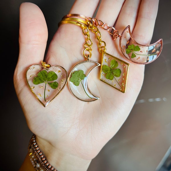 REAL 4-Leaf Clover Good Luck Charm Keychain/Necklace Custom-Made In Gold, Silver, and Rose Gold. Unique Gift & Wild-Picked from Pennsylvania