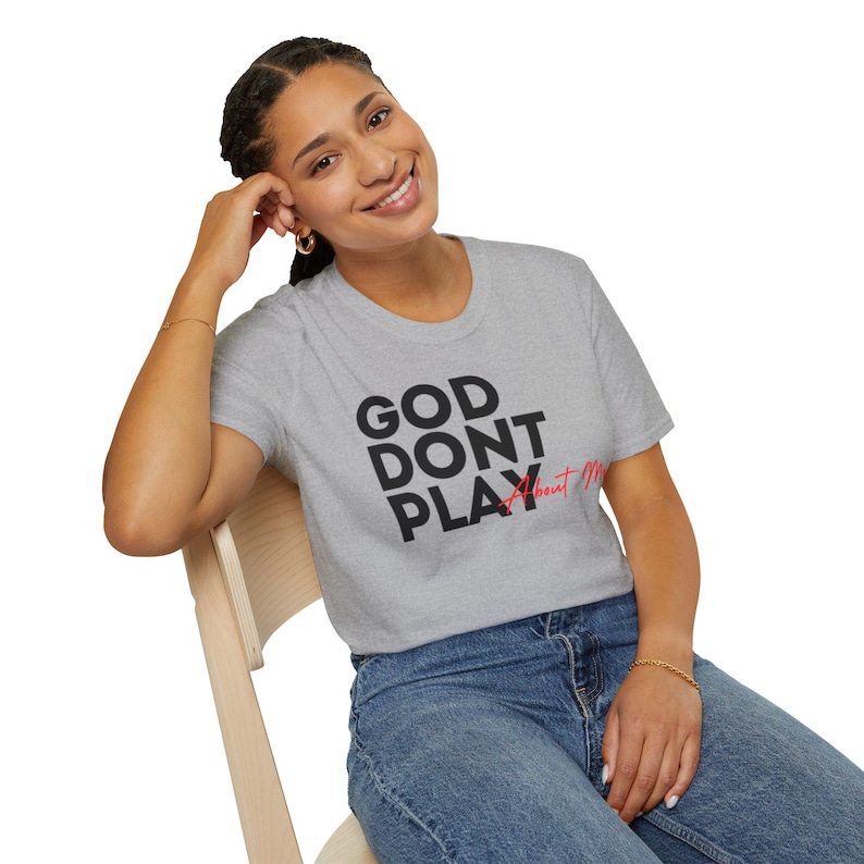 God speelt niet over mij T-shirt | T-shirt met opvallende typografie en christelijk geloof afbeelding 5