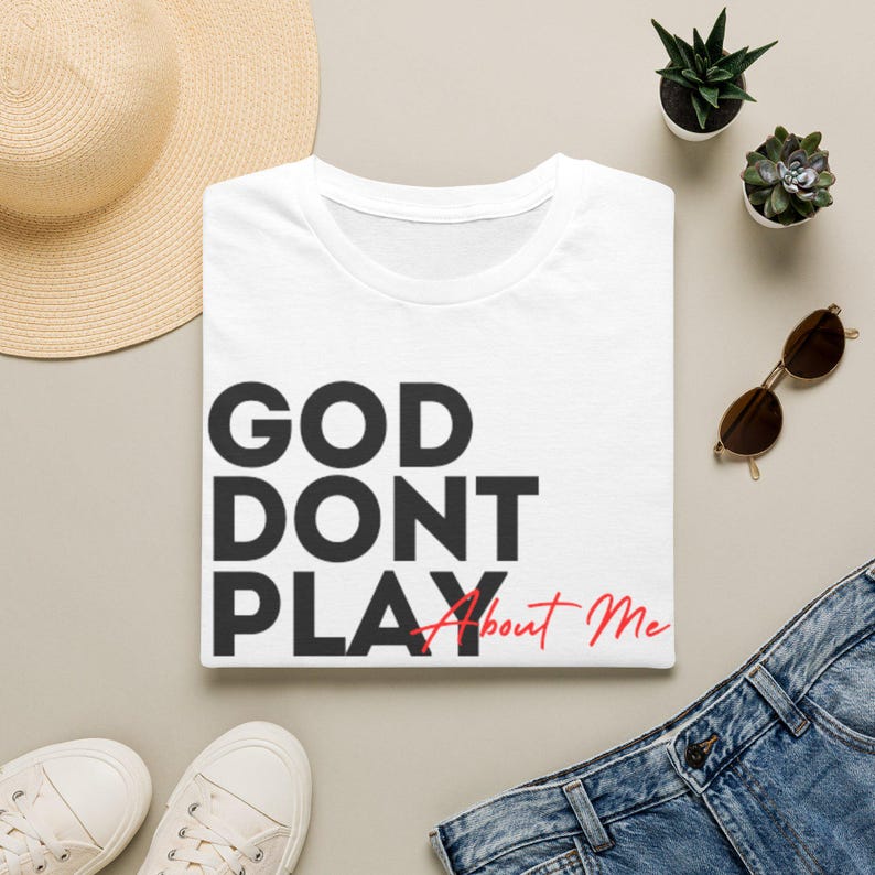God speelt niet over mij T-shirt | T-shirt met opvallende typografie en christelijk geloof afbeelding 1