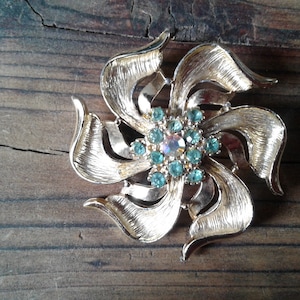 Vintage Brooch Pin Sunburst Starburst Opalescent Moonstone Colored Rhinestones Midcentury Modern