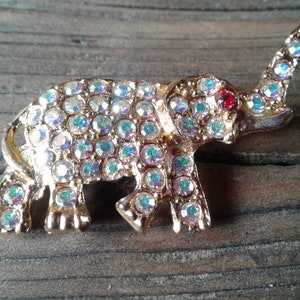 Vintage Gold Tone Elephant Brooch Pin Hat Lapel Jewelry Rhinestones Costume