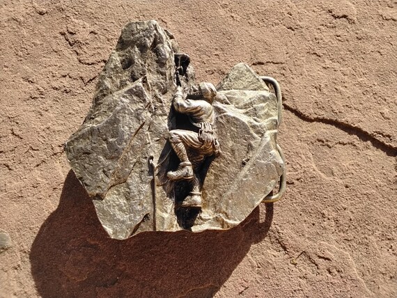 Mountain Climber Belt Buckle Mountain Climbing Mountaineering Climbing Gear Accessories Vintage