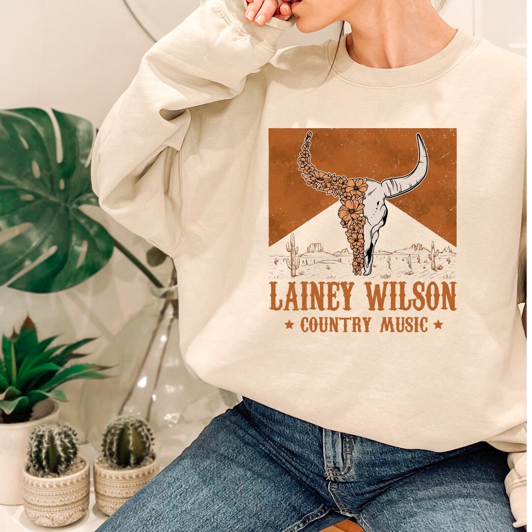 Lainey Wilson Sweatshirt, Country Music Sweatshirt, Concert Sweatshirt