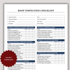 Puede incluir: Una lista de verificación de inspección de techos en papel blanco con texto negro y encabezados azul oscuro. El formulario incluye campos para el nombre del inspector, fecha, dirección y detalles del techo, seguidos de tablas con casillas.