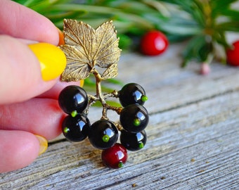 Black Currant Brooch, Berry Brooch, Miniature Berry, Botanical jewelry, Murano Glass, Gift For Her