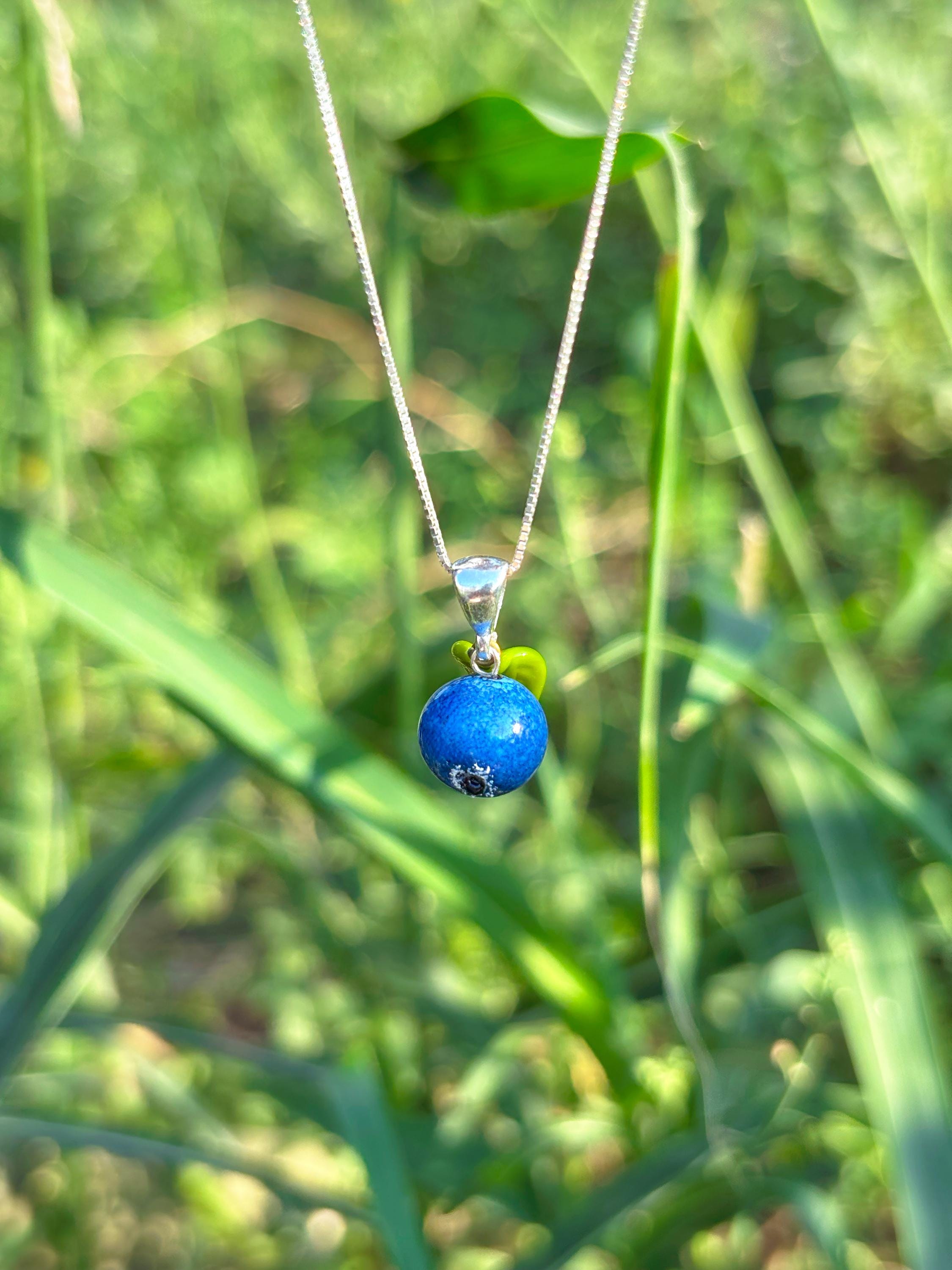 【ブルーベリー】  シルバー ペンダントネックレス ブルーベリーネックレス、ベリーペンダント、スターリングシルバー