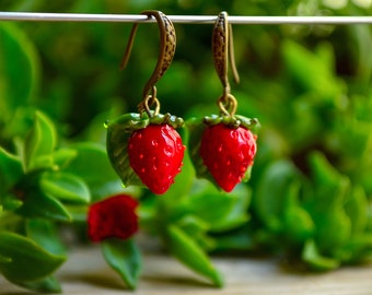 Strawberry Earrings, Berry Earrings, Small Earrings, Cute Strawberry Earrings