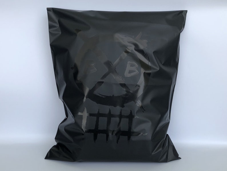 Custom shipping bags with logo,black poly mailers,custom packing bags,custom mailing bags,eco-friendly poly bags,custom shipping envelopes image 9