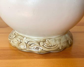 ヴィンテージ カポディモンテ フローラルベース：イタリア製陶器、高さ