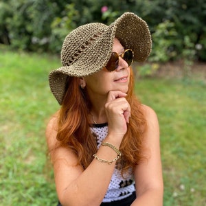 Cappello a cuffia all'uncinetto, cappello boho all'uncinetto, cappello a secchiello all'uncinetto, cappello arcobaleno, cappello in filato di carta all'uncinetto, cappello a secchiello odumodu, cappello, regalo fatto a mano