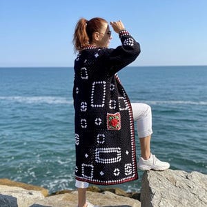 Granny Square Duster crochet hoodie jacket: Black long Cardigan